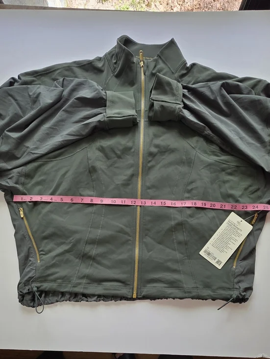Lululemon Jacket - Picture 6 of 16